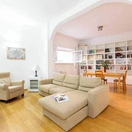 Casa Emiliani Ospedale San Camillo - Cale 09 Řím