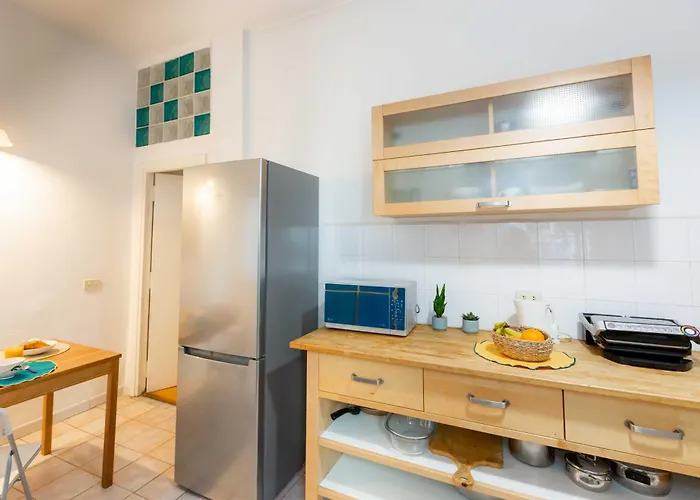 Casa Emiliani Ospedale San Camillo - Cale 09 * Řím