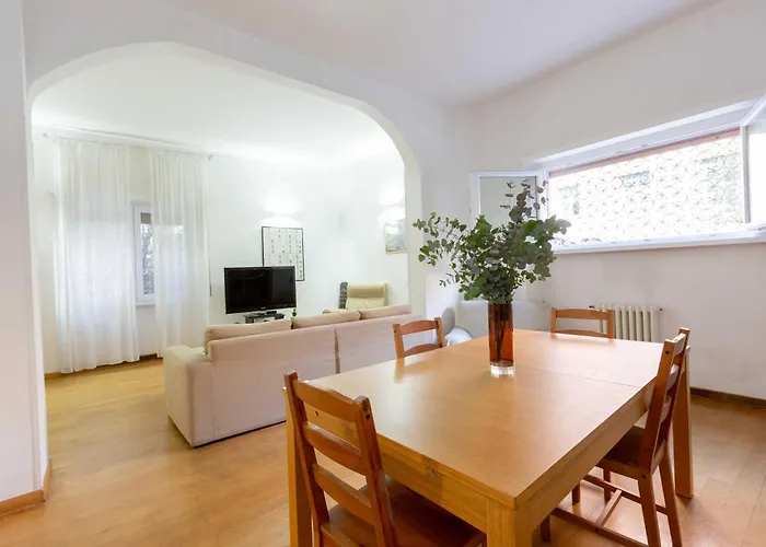 Casa Emiliani Ospedale San Camillo - Cale 09 * Řím